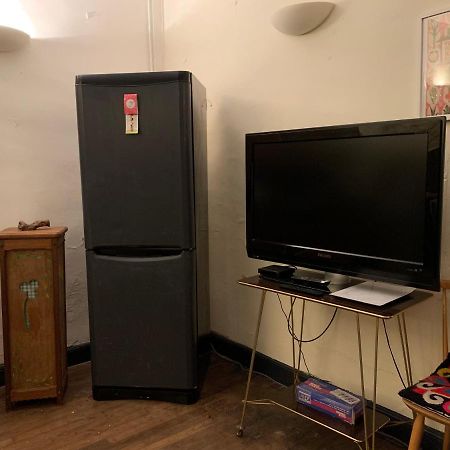 Chambre Sdb Privee Townhouse 26 Chambres D'Hotes Civray Civray  외부 사진
