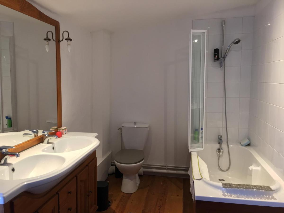 Chambre Sdb Privee Townhouse 26 Chambres D'Hotes Civray Civray  외부 사진